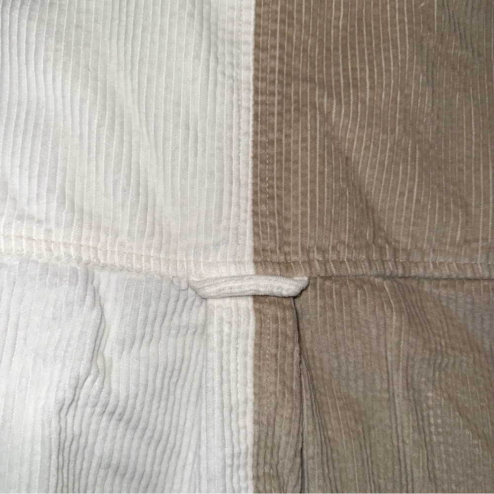 American Eagle Oversized Two Toned Corduroy Button Up - Picture 9 of 10
